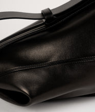 Load image into Gallery viewer, Furoshiki Crossbody Bag M Soft Lamb Leather Black I side view I showing zipper, stitches and strap details
