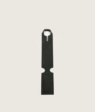 Load image into Gallery viewer, Luggage Tag Black Leather