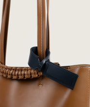 Load image into Gallery viewer, Luggage Tag Black Leather