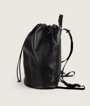 Load image into Gallery viewer, Reins Backpack Black